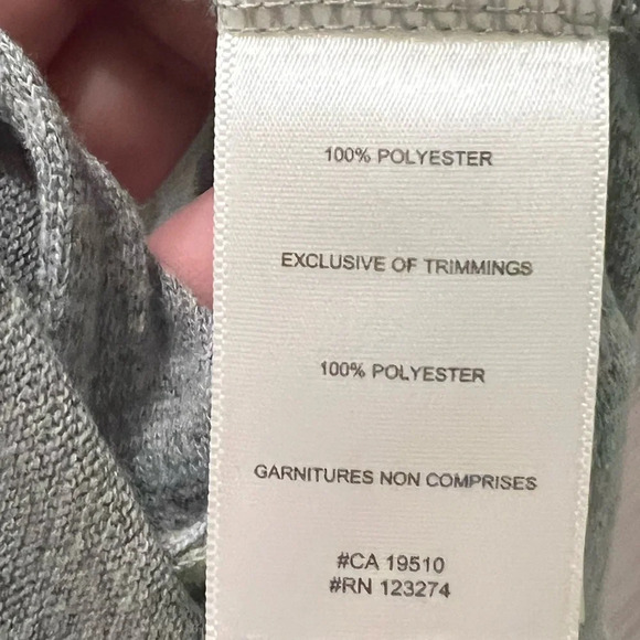 Lolë size medium button down sleeveless sweater . Like new - Picture 5 of 5